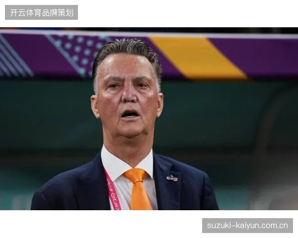 科曼重申范迪克领袖地位，认为其顶级联赛经验是后防线稳定的基石